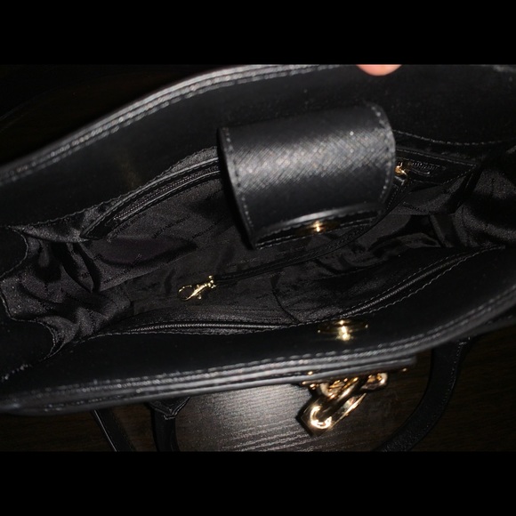michale kors hamilton bag - Picture 3 of 3